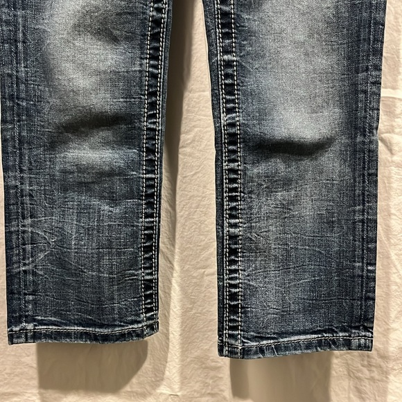 MISS ME Capri size 25 low rise Y2K vibes medium wash embellished EUC - Picture 9 of 10